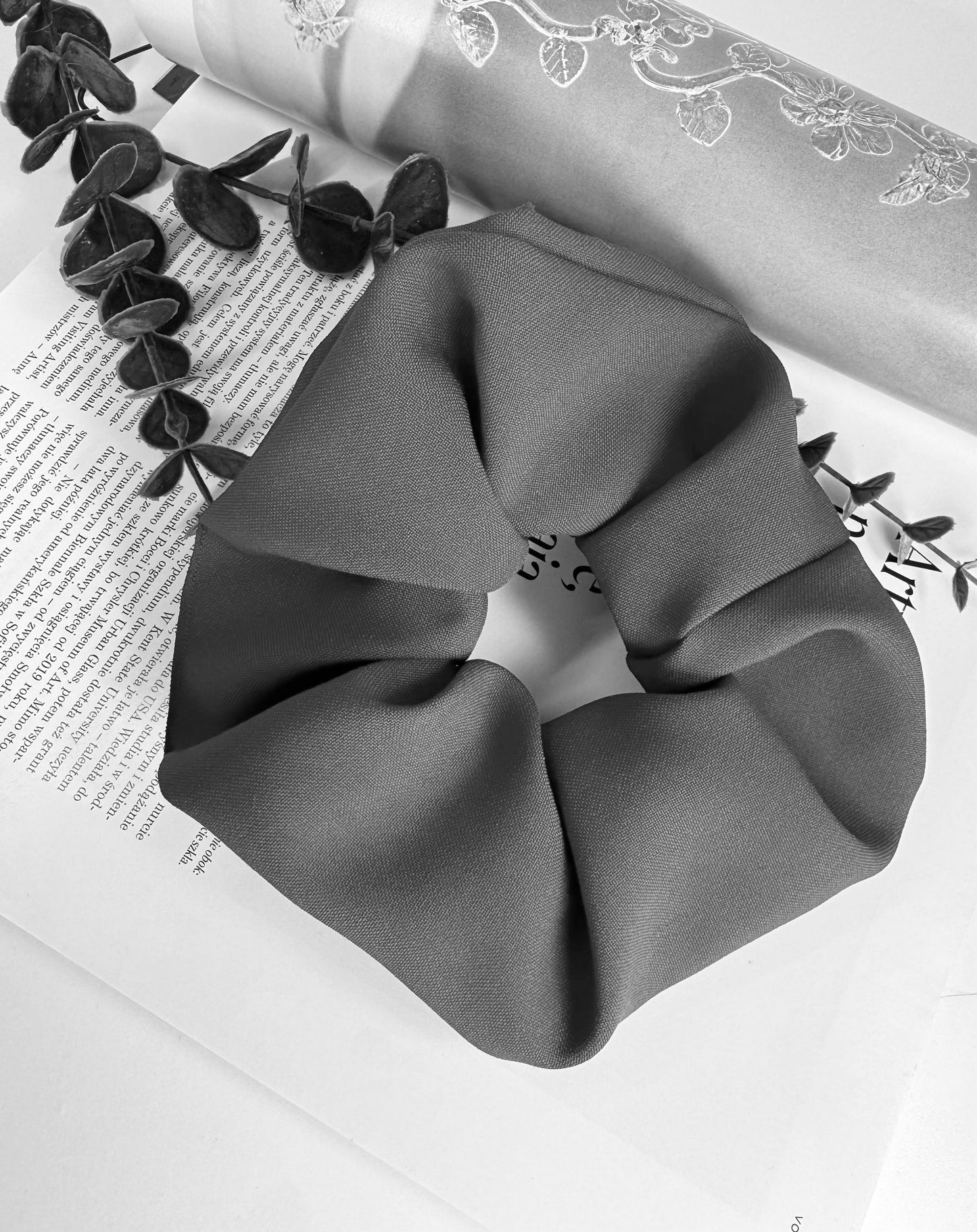 Granatowa gumka do włosów Scrunchie